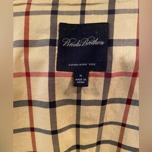 (EUC) BROOKS BROTHERS TAN 3/4 TRENCH M NOVA CHECK LINING (EXCELLENT CONDITION)